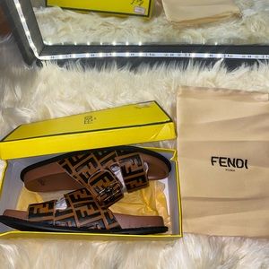 Fendi Sandals✨